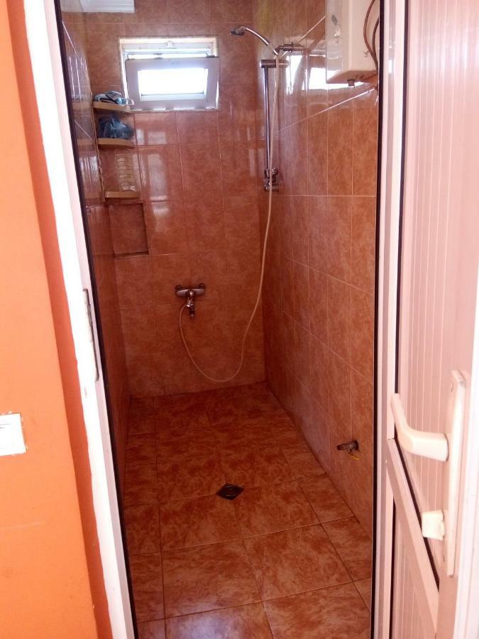 Julia Guest House كوبوليتي المظهر الخارجي الصورة